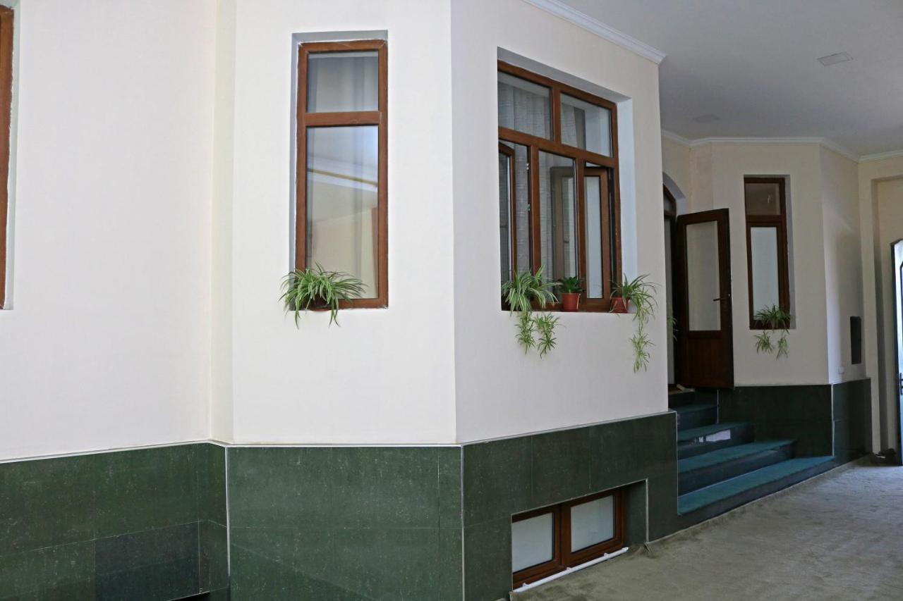 Chinor Garden Hotel - Free Airport Pick-Up And Drop-Off Tashkent Esterno foto