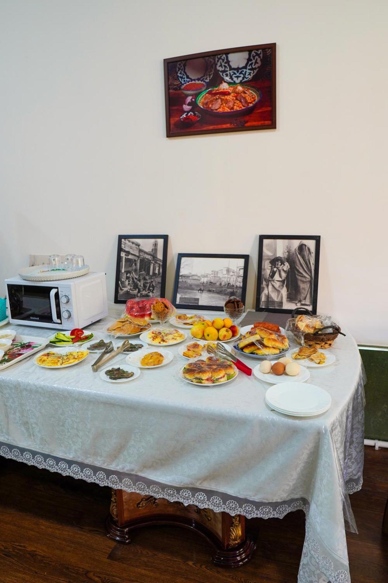Chinor Garden Hotel - Free Airport Pick-Up And Drop-Off Tashkent Esterno foto