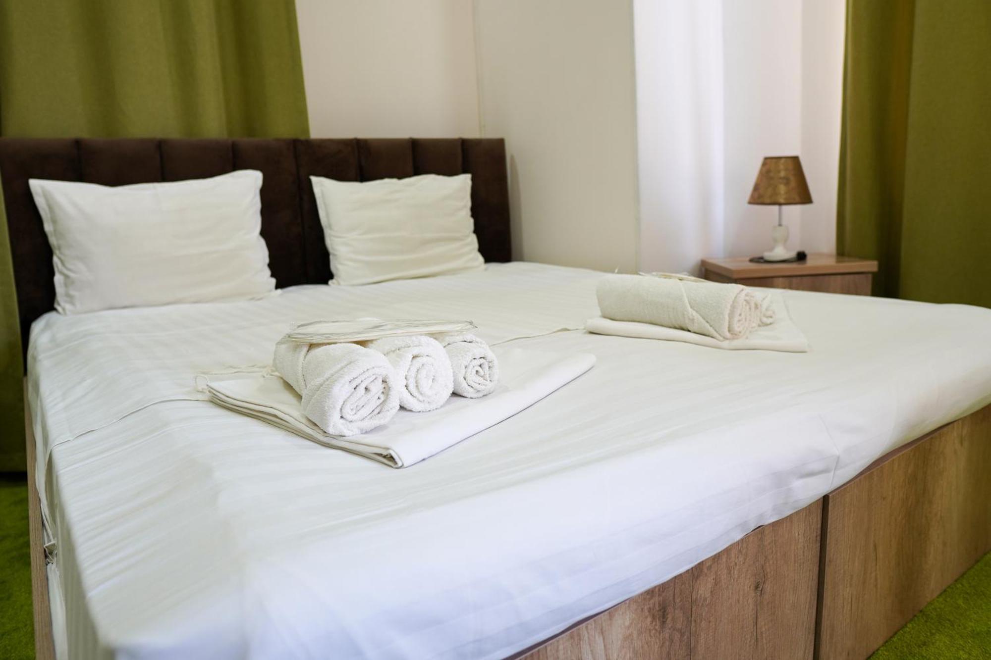 Chinor Garden Hotel - Free Airport Pick-Up And Drop-Off Tashkent Esterno foto