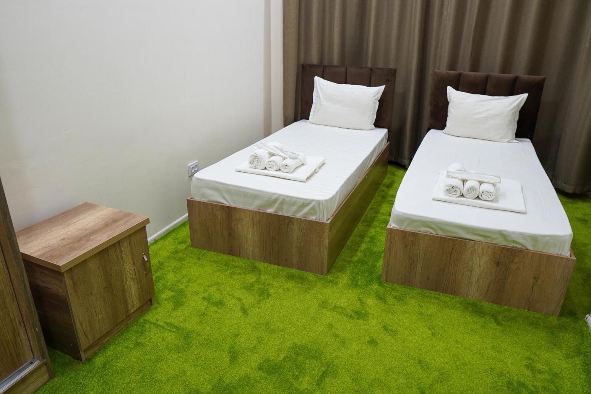 Chinor Garden Hotel - Free Airport Pick-Up And Drop-Off Tashkent Esterno foto
