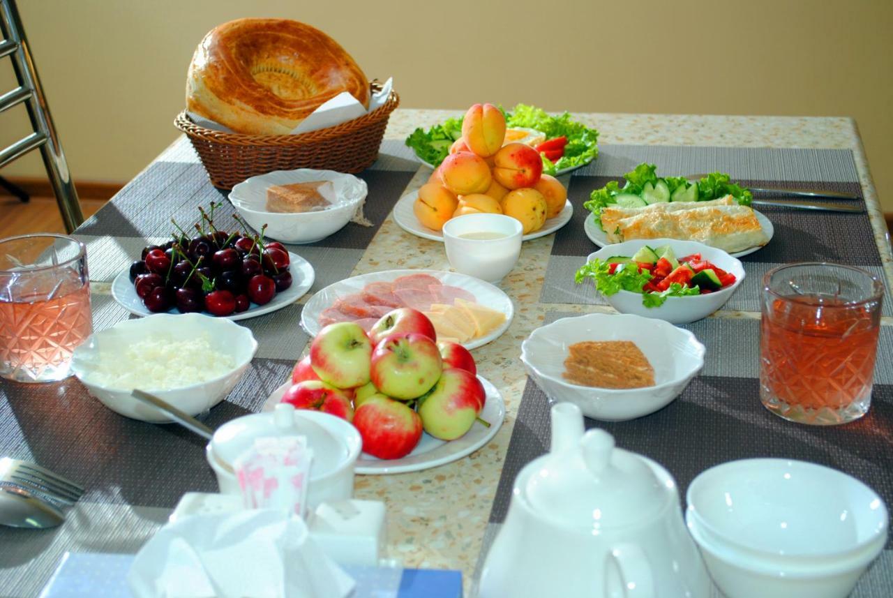 Chinor Garden Hotel - Free Airport Pick-Up And Drop-Off Tashkent Esterno foto